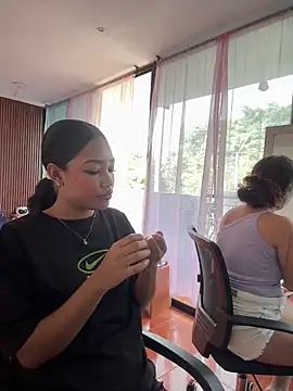 kali rousse online show from February 18, 1:07 pm