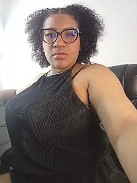 Snapshot of gigiblue89 chatting on July 24, 9:29 am gigiblue89 online show from July 24, 9:29 am