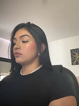 sara stormy online show from March 22, 7:39 pm