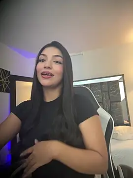 Snapshot of sara_stormy chatting on May 7, 2:55 pm sara stormy online show from May 7, 2:55 pm