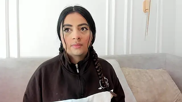 DulceQueen1 online show from April 24, 12:29 pm