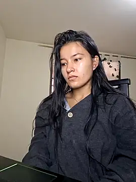 Miiia a online show from March 11, 4:35 pm