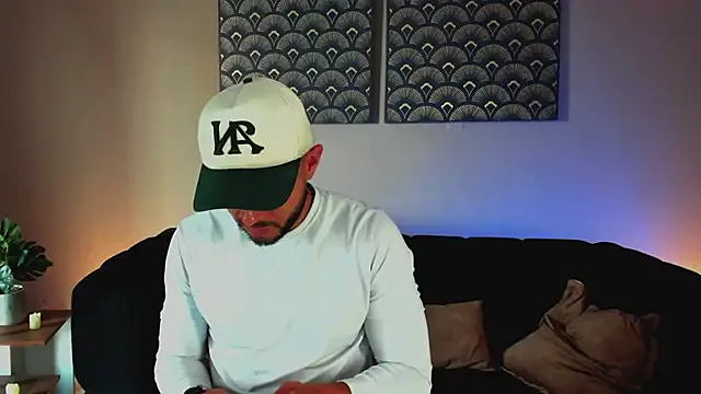 Daniel kingx online show from March 17, 1:58 pm