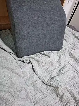 kiim1123 online show from March 1, 2:35 am