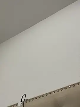 charles23xavier25 online show from March 1, 1:02 pm