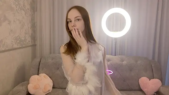 Snapshot of litleee_sunshineeee chatting on February 26, 2:16 pm litleee sunshineeee online show from February 26, 2:16 pm