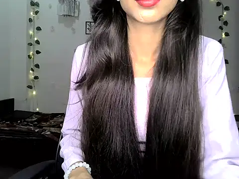 SIKSHA SINGH online show from July 22, 6:00 pm
