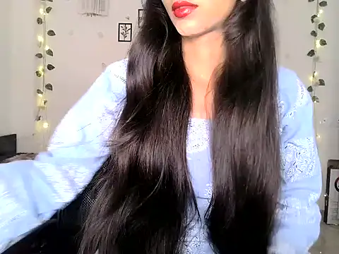 SIKSHA SINGH online show from July 24, 7:01 pm