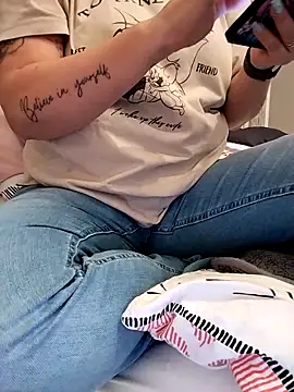 Emma12117 online show from March 3, 7:20 pm