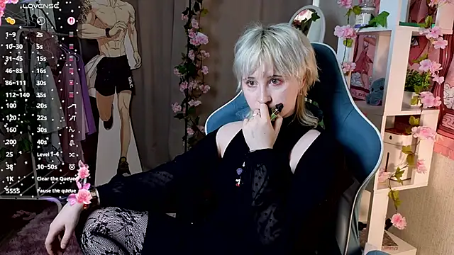 May leaf online show from February 20, 3:14 am