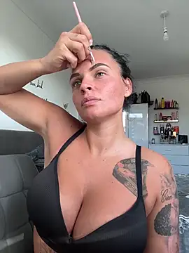 Destinylovex online show from April 18, 7:56 am