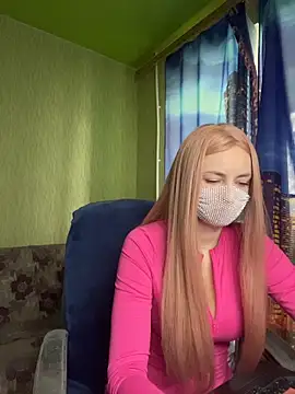 SophieBlackwood online show from April 19, 8:57 am