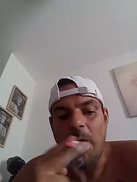 Snapshot of morenitoymorena chatting on July 19, 10:08 am morenitoymorena online show from July 19, 10:08 am