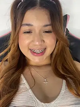 scarleth marquezz online show from March 11, 1:55 am