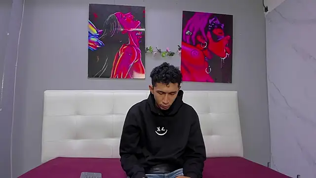 ahsly78Bryan online show from July 18, 8:34 pm