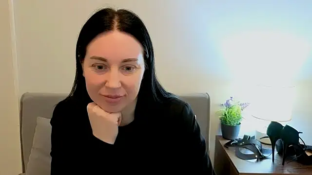 MiaFair online show from March 18, 4:21 pm