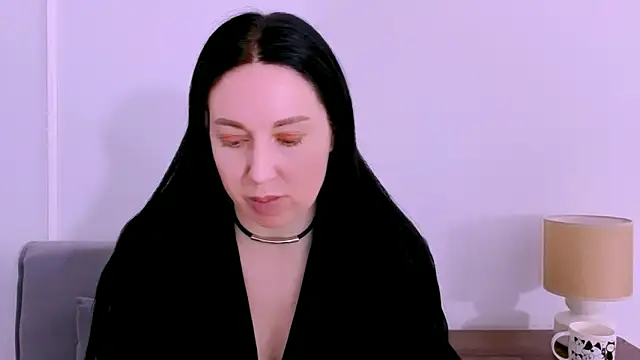 MiaFair online show from April 18, 3:38 pm