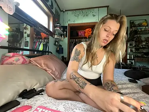 Sarasweets33 online show from June 11, 8:29 pm