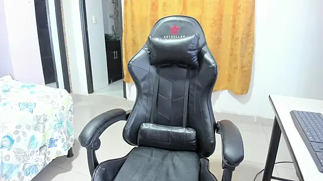 megan cros online show from March 7, 2:03 pm