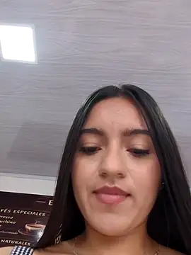Snapshot of DulceCaroX chatting on June 22, 1:19 pm DulceCaroX online show from June 22, 1:19 pm