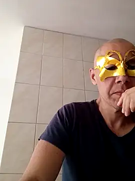 Snapshot of MisterX-47 chatting on March 20, 6:46 pm MisterX-47 online show from March 20, 6:46 pm