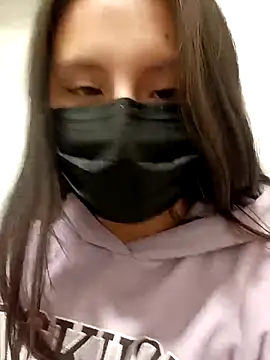 Rosyshadow online show from April 12, 9:20 pm