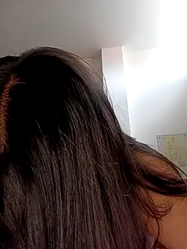 Rosyshadow online show from April 21, 6:44 pm