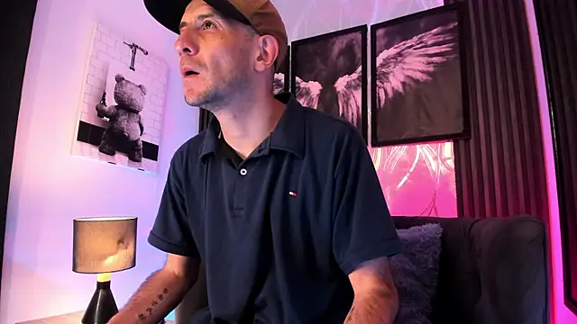 Milanwhite  online show from March 3, 11:38 am