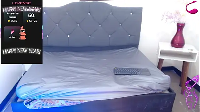 venus exe online show from March 4, 11:38 am