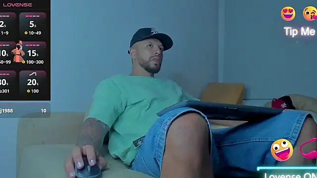 Toony Dee online show from March 14, 4:07 am