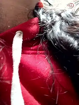 LunaDamasco online show from April 9, 7:08 pm