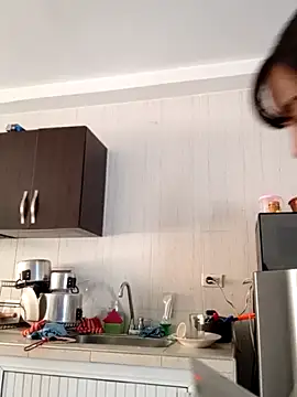 sara cute so online show from April 4, 3:20 pm