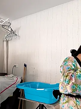 sara cute so online show from April 5, 4:15 pm