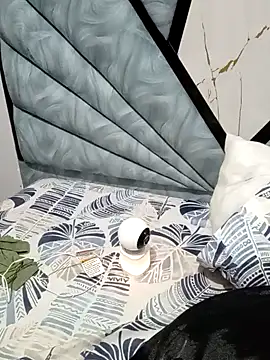 sara cute so online show from April 13, 4:29 am