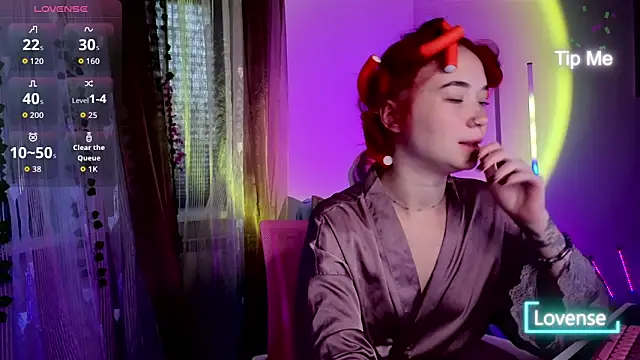 WendyCandy18 online show from March 7, 3:25 am