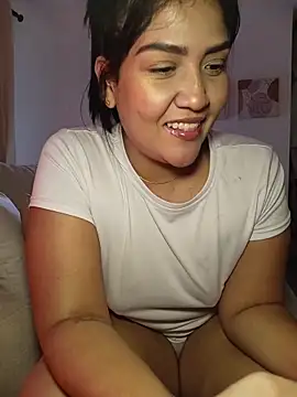 EmiliaVincenzo online show from March 7, 3:14 am