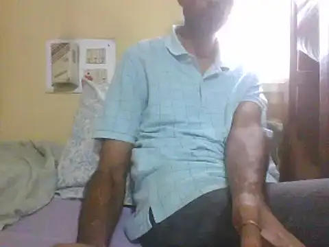 Snapshot of sub_slave_indi chatting on August 3, 2:32 am sub slave indi online show from August 3, 2:32 am