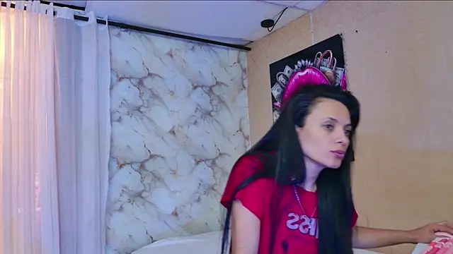 QueenSallyDesire online show from April 22, 3:20 am