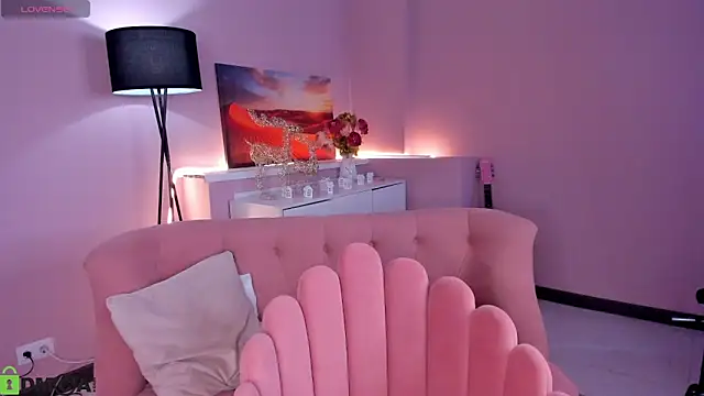 taticamomile online show from April 9, 12:43 pm