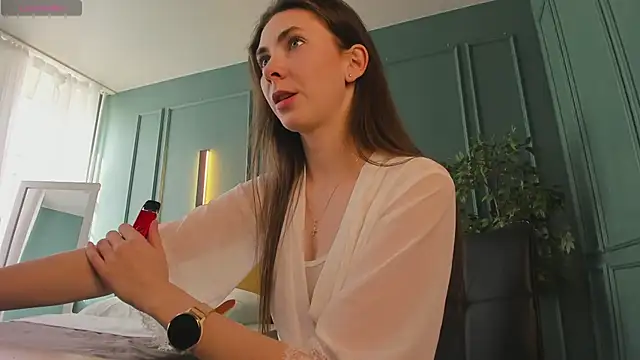 Scarlet Muse  online show from March 30, 12:17 pm