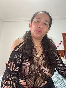 CrystalIvy online show from May 1, 6:34 pm