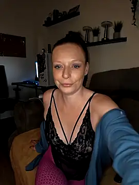 ZaramourXMrX online show from April 10, 7:07 pm