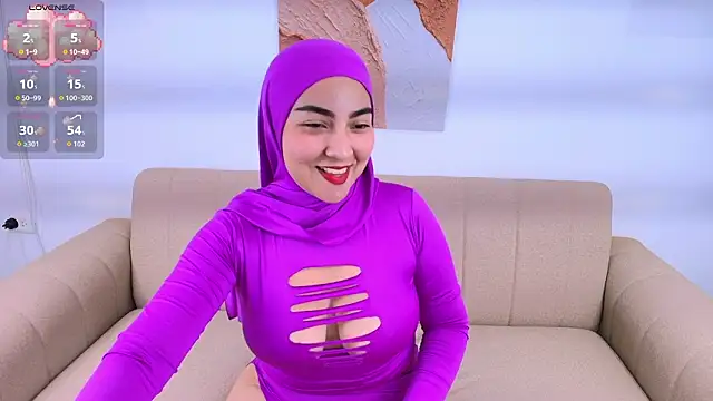 Malika Noor online show from March 15, 11:44 pm