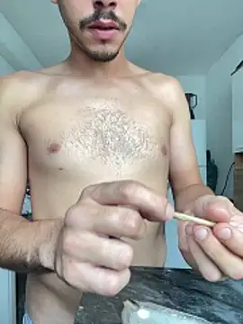 Exclusiveboy69 online show from April 7, 3:01 pm