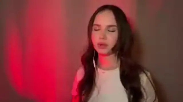 MarylynnSimens online show from February 22, 7:23 pm