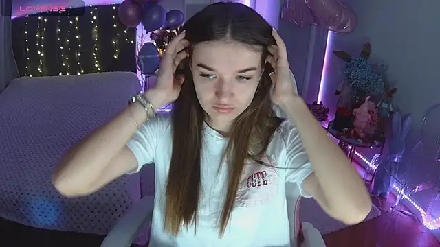 Ann Wood online show from March 5, 7:48 am