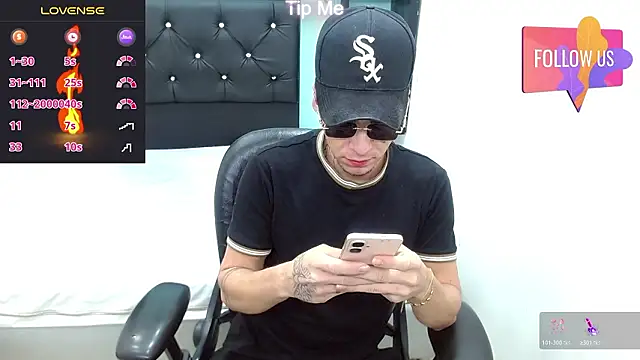 Snapshot of masterboyx chatting on March 3, 5:24 am masterboyx online show from March 3, 5:24 am