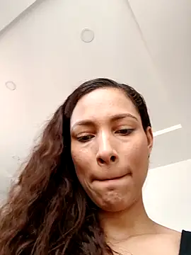 ScarletthSmith online show from March 4, 5:41 pm