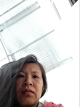 Snapshot of kieuqueen92 chatting on March 15, 2:12 pm kieuqueen92 online show from March 15, 2:12 pm