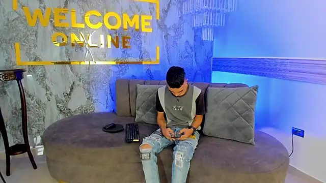 Emmastee online show from March 3, 3:51 pm